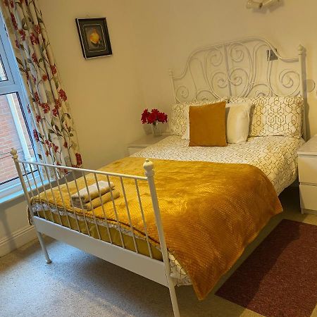 Charminster Homestay Bournemouth Eksteriør bilde